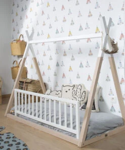 Childhome Barrière De Lit En Bois 120 Cm -Produits Pour Bébé barriere lit bois 120 cm blanc childhome bambinou ambiance 1