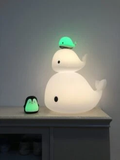 Filibabba Lampe Led Veilleuse Christian La Baleine Big -Produits Pour Bébé fi nl005 6fi nl006 4 1152x1536 1