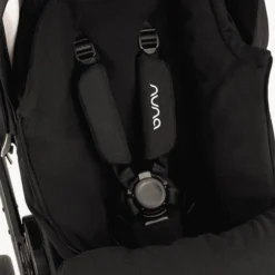 Nuna Kit D'hiver Poussette: Chancelière + Moufles 15 Nuna Kit D'hiver Poussette: Chancelière + Moufles -Produits Pour Bébé kit hiver poussette chanceliere moufles nuna bambinou harnais