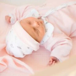 Kit Naissance Fleurs 21 Kit Naissance Fleurs -Produits Pour Bébé kit naissance fleurs 1m 3kg7 bambinou lifestyle 1