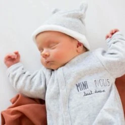 Kit Naissance Mini Nous -Produits Pour Bébé kit naissance mini nous 1m 3kg7 bambinou lifestyle2 1