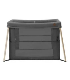 Maxi-Cosi Lit De Voyage Iris -Produits Pour Bébé lit voyage iris beyond graphite eco maxi cosi bambinou face