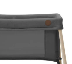 Maxi-Cosi Lit De Voyage Iris -Produits Pour Bébé lit voyage iris beyond graphite eco maxi cosi bambinou focus