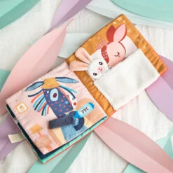 Lilliputiens Livre D'activités En Tissu Stella Et Son Doudou -Produits Pour Bébé livre activites tissu stella doudou lilliputiens bambinou pages