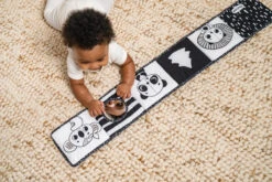 Tiny Love Livre Recto Verso Black & White Décor 15 Tiny Love Livre Recto Verso Black & White Décor -Produits Pour Bébé livre recto verso black white decor tiny love bambinou ambiance