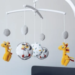 Mobile Musical Kolala Et Sa Tribu -Produits Pour Bébé mobile musical kolala tribu trois kilos sept bambinou peluches