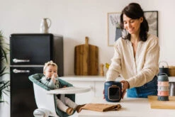 Beaba Multi Milk Chauffe Biberon Multifonction Night Blue -Produits Pour Bébé multi milk chauffe biberon multifonctions night blue beaba bambinou lifestyle1