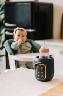 Beaba Multi Milk Chauffe Biberon Multifonction Night Blue -Produits Pour Bébé multi milk chauffe biberon multifonctions night blue beaba bambinou lifestyle12