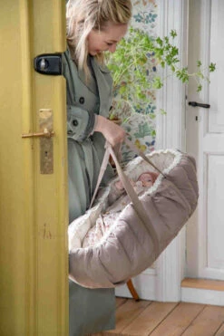 Sebra Nid D'ange 3-en-1 Sophora Leaves -Produits Pour Bébé nid ange 3 en 1 sophora leaves sebra bambinou lifestyle4