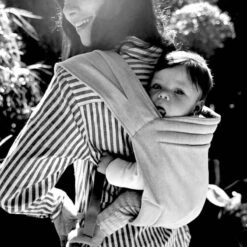 Porte-bébé Up&Go -Produits Pour Bébé porte bebe up go denim studio romeo bambinou focus