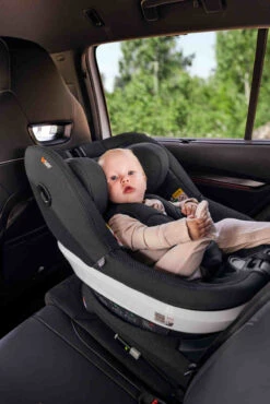 BeSafe Siège-auto Beyond I-Size Groupe 0+/1/2 21 BeSafe Siège-auto Beyond I-Size Groupe 0+/1/2 -Produits Pour Bébé siege auto beyond i size groupe 0 plus 1 2 anthracite mesh besafe bambinou lifestyle2