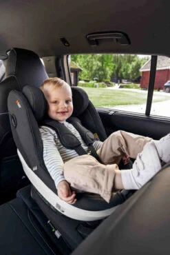 BeSafe Siège-auto Beyond I-Size Groupe 0+/1/2 22 BeSafe Siège-auto Beyond I-Size Groupe 0+/1/2 -Produits Pour Bébé siege auto beyond i size groupe 0 plus 1 2 anthracite mesh besafe bambinou lifestyle4