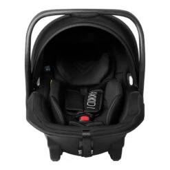 Axkid Siège-auto Envirobaby I-Size Groupe 0+ 7 Axkid Siège-auto Envirobaby I-Size Groupe 0+ -Produits Pour Bébé siege auto envirobaby i size groupe 0 plus tar black axkid bambinou face
