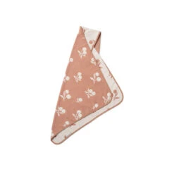 Liewood Sortie De Bain Bébé à Capuche Alba -Produits Pour Bébé sortie de bain bebe a capuche alba peach sea shell liewood bambinou pliee 1