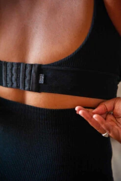 Soutien-gorge D'allaitement Mamagnetic Bra Noir -Produits Pour Bébé soutien gorge allaitement mamagnetic bra black m l mamahangs bambinou lifestyle3