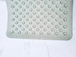 Hevea Tapis De Bain Grand Format 100% Caoutchouc Naturel Granite 9 Hevea Tapis De Bain Grand Format 100% Caoutchouc Naturel Granite -Produits Pour Bébé tapis bain grand format caoutchouc naturel granite hevea bambinou contexte