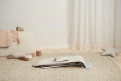 Babybjorn Transat Balance Soft Tri-fabric -Produits Pour Bébé transat balance soft tri fabric beige clair babybjorn bambinou lifestyle4