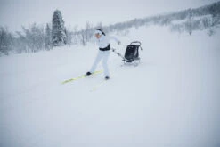 XC Ski Kit Pour Chariot Thule -Produits Pour Bébé xc ski kit chariot thule bambinou lifestyle3